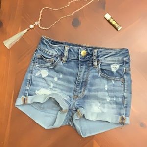 American Eagle Distressed Shorts - Hi-Rise Shortie